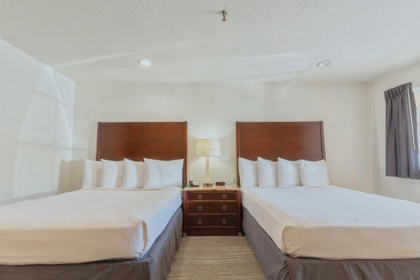 The Yosemite Inn image 24