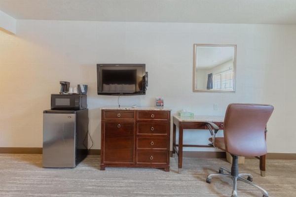 The Yosemite Inn image 28